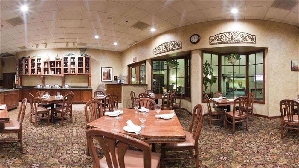 Holiday Inn & Suites Chicago-Carol Stream Wheaton By Ihg Buitenkant foto