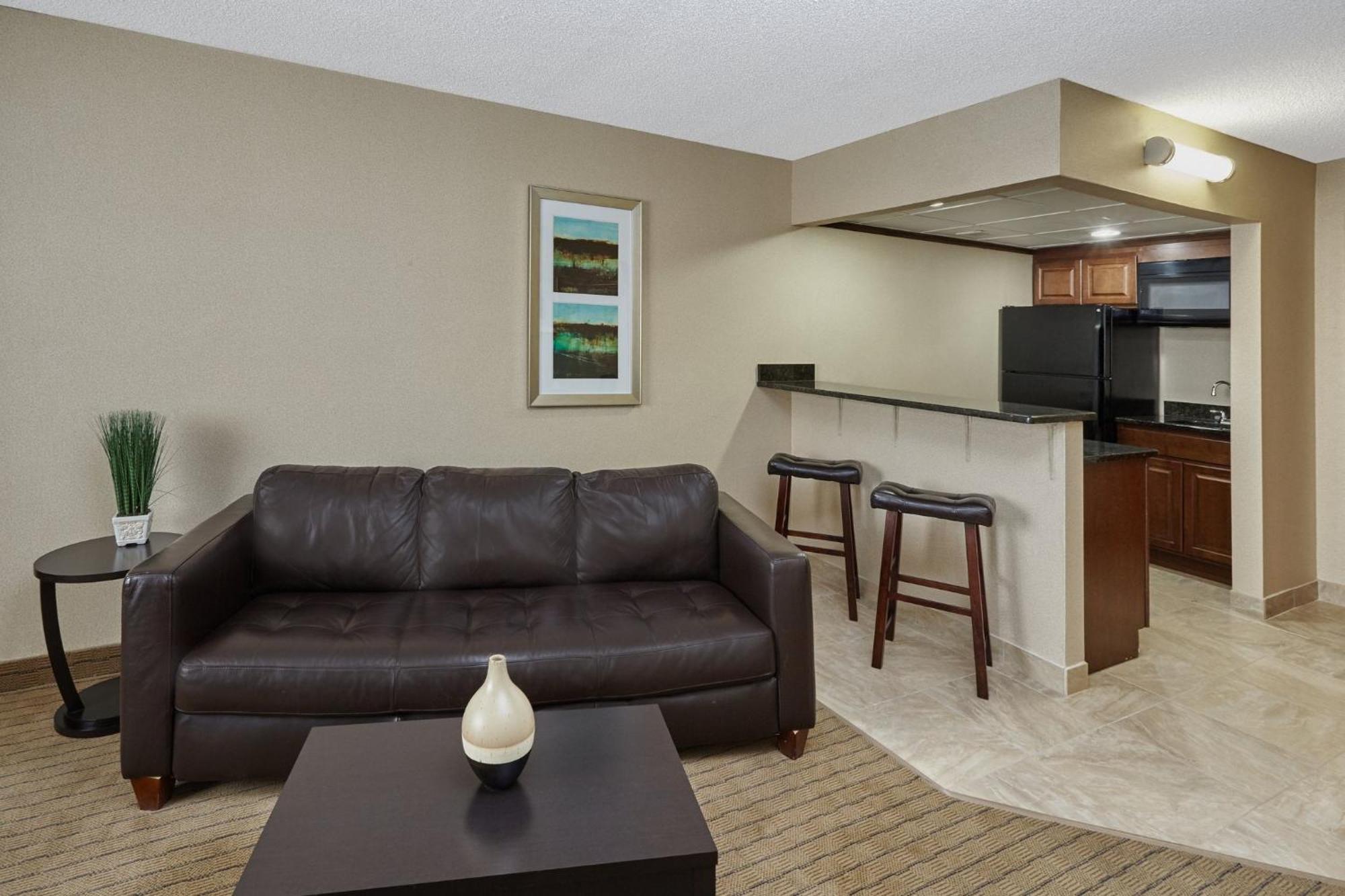 Holiday Inn & Suites Chicago-Carol Stream Wheaton By Ihg Buitenkant foto