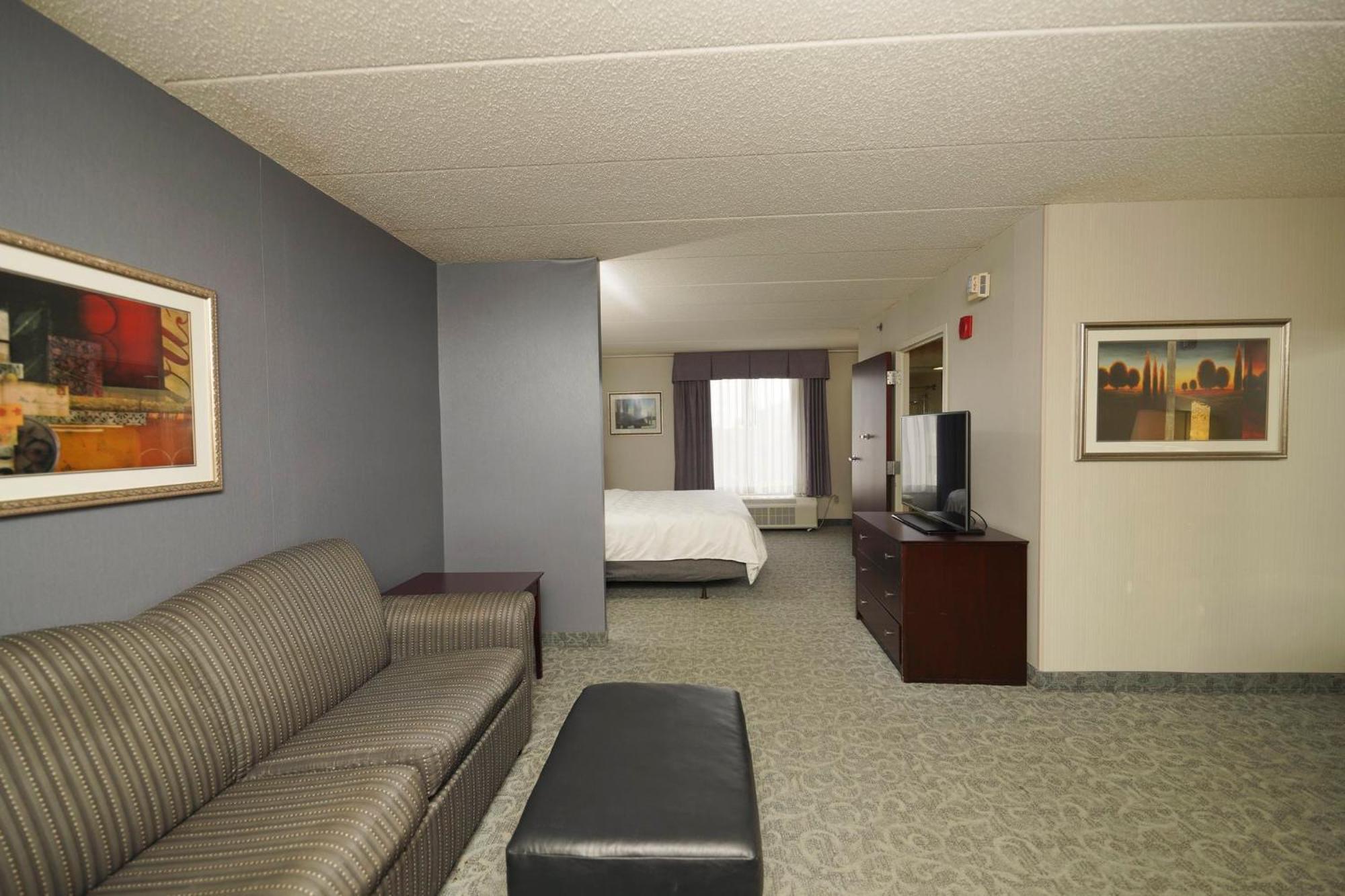 Holiday Inn & Suites Chicago-Carol Stream Wheaton By Ihg Buitenkant foto