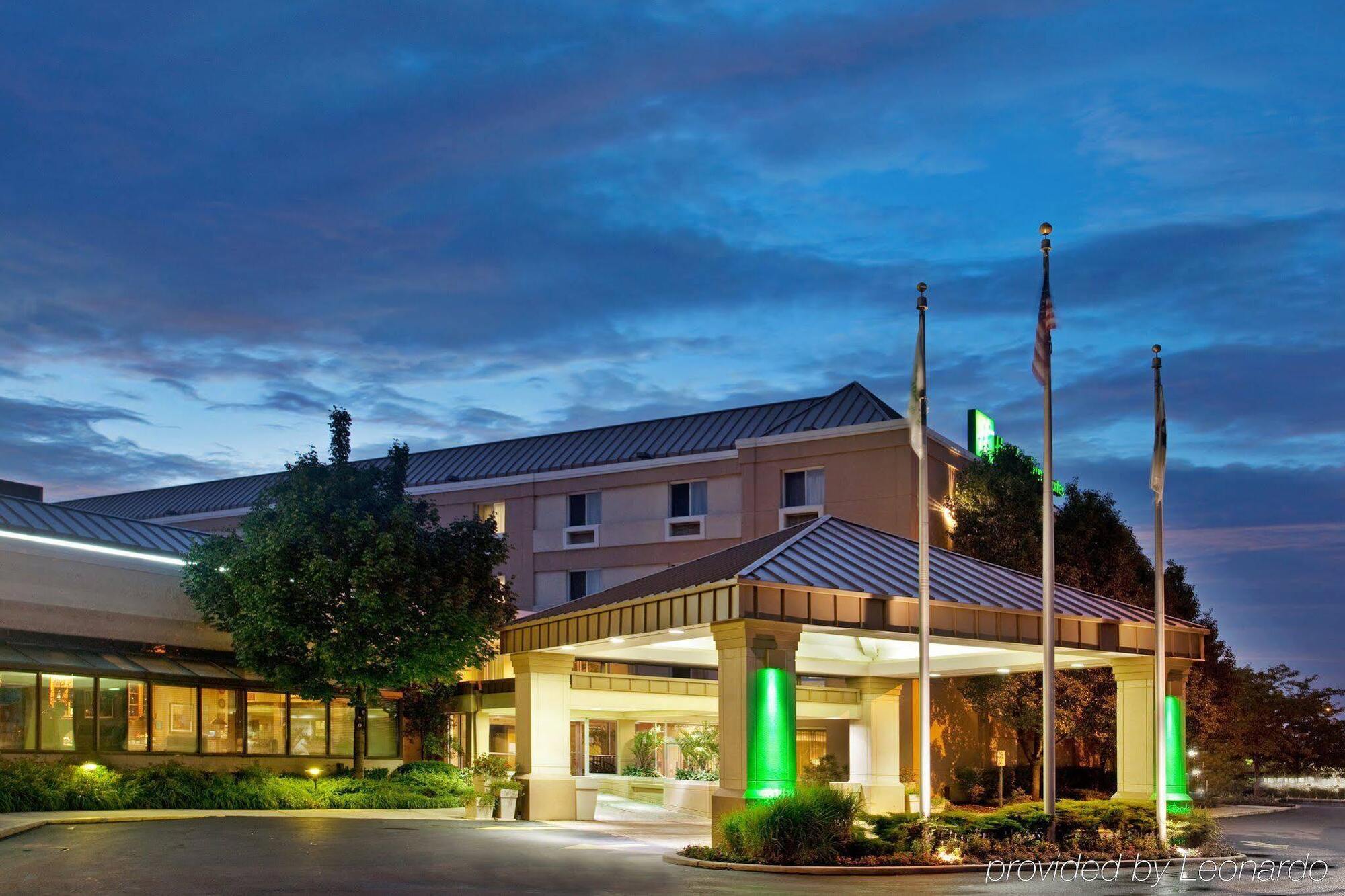 Holiday Inn & Suites Chicago-Carol Stream Wheaton By Ihg Buitenkant foto